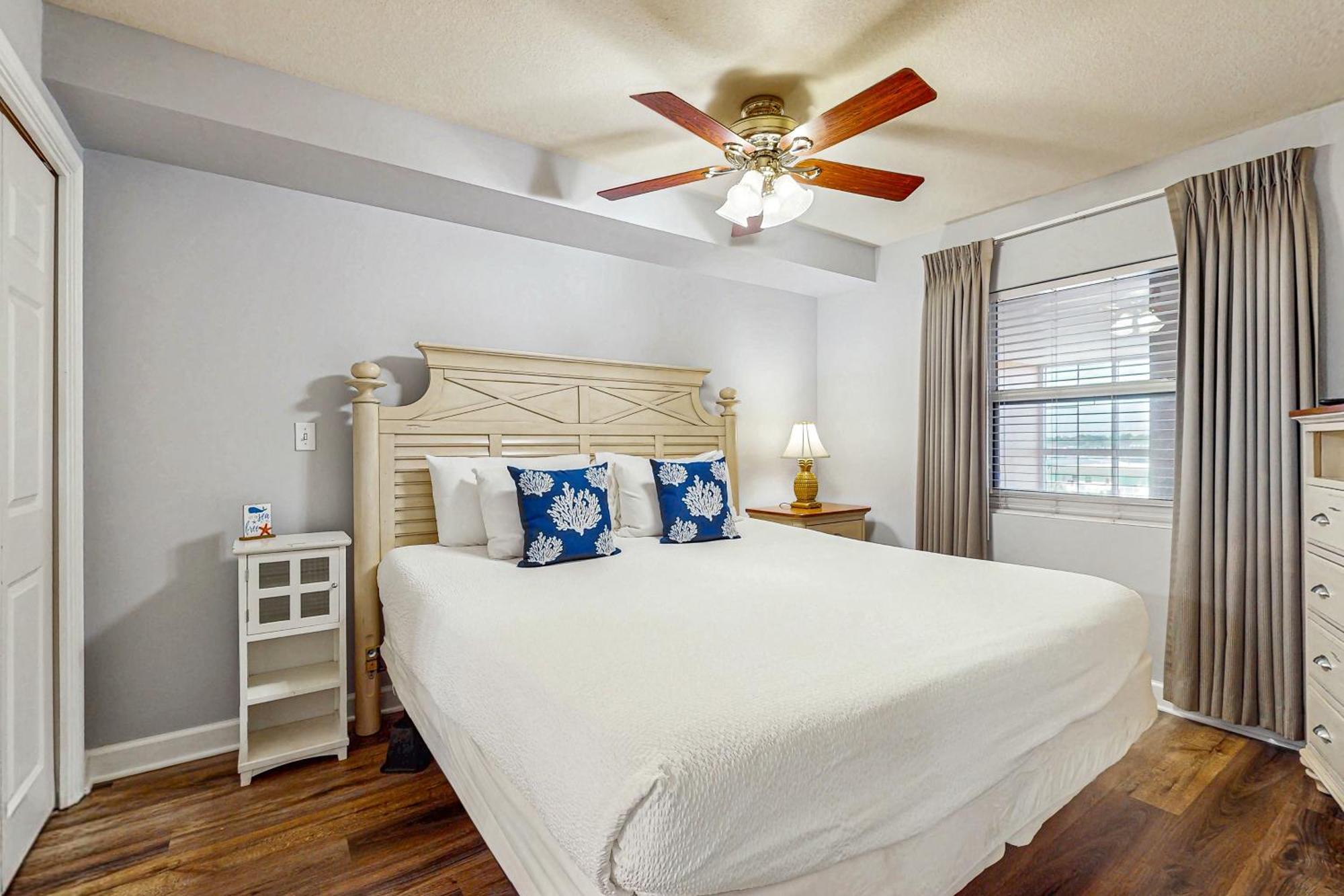 Pelican Isle 409 *