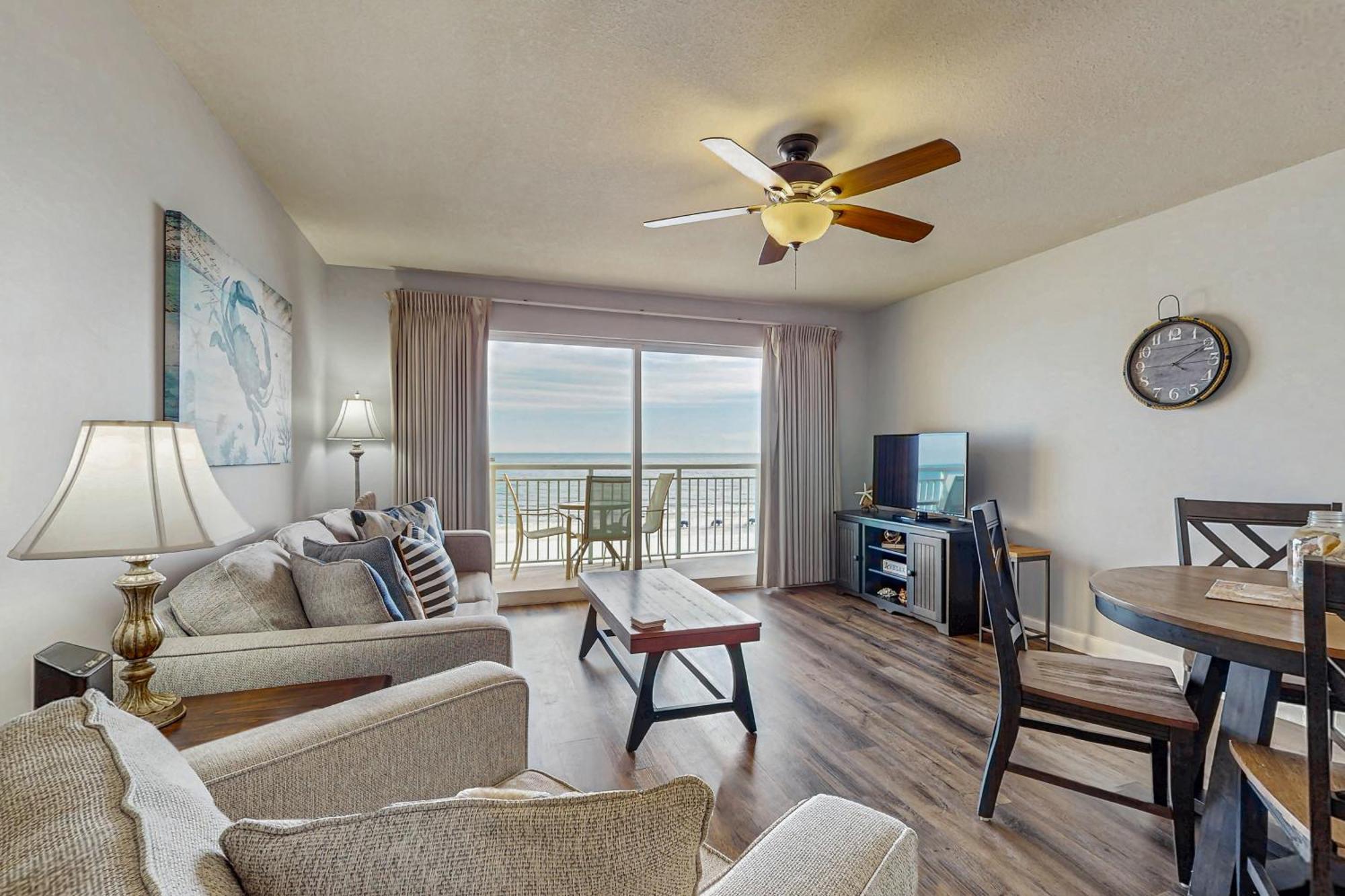 Apartment Pelican Isle 409