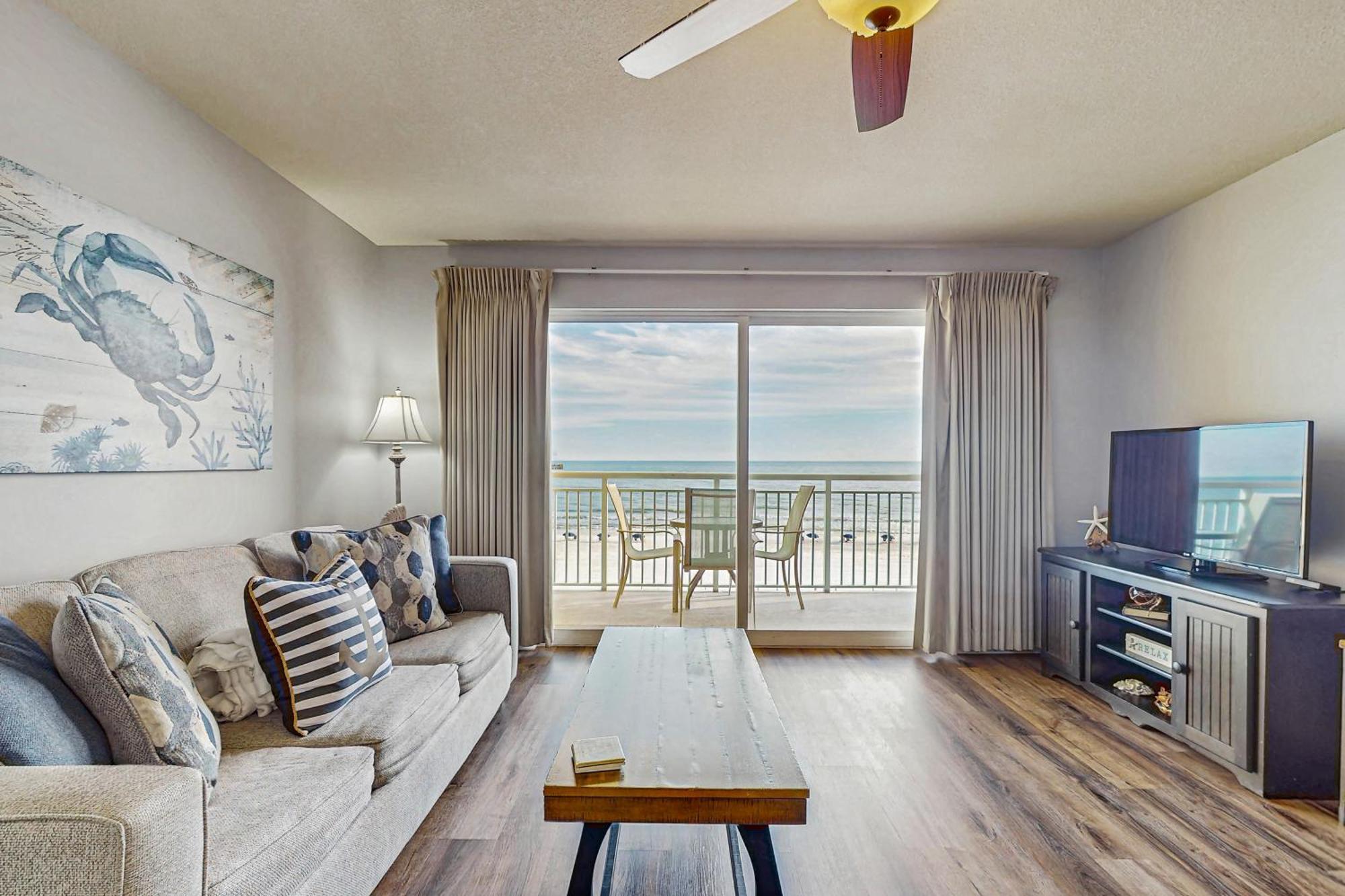 Apartment Pelican Isle 409 *