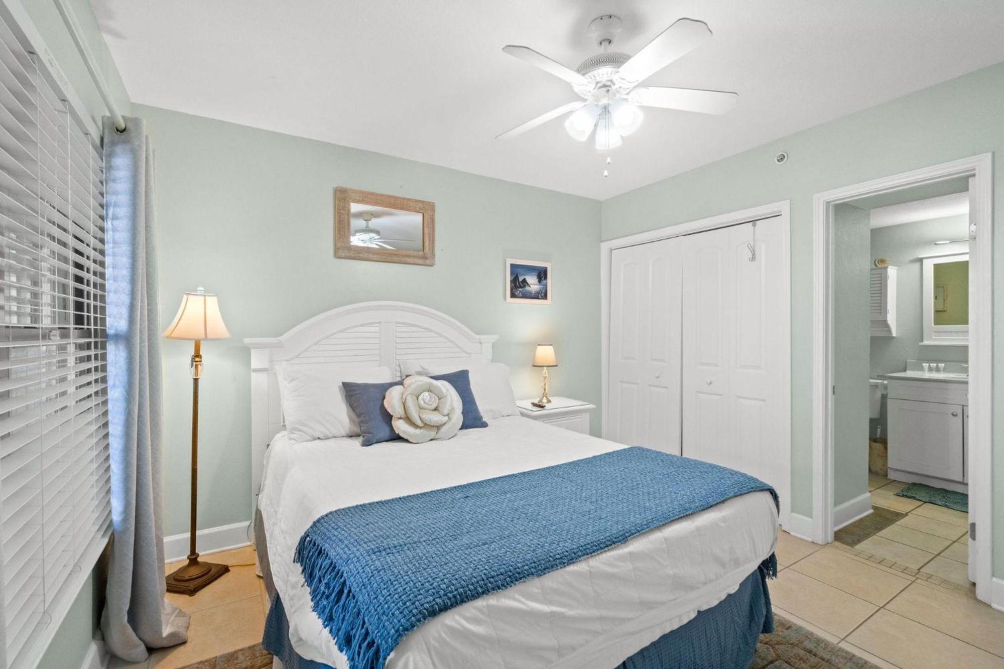 Emerald Towers West 1006 - Breezy Beachcomber * Fort Walton Beach