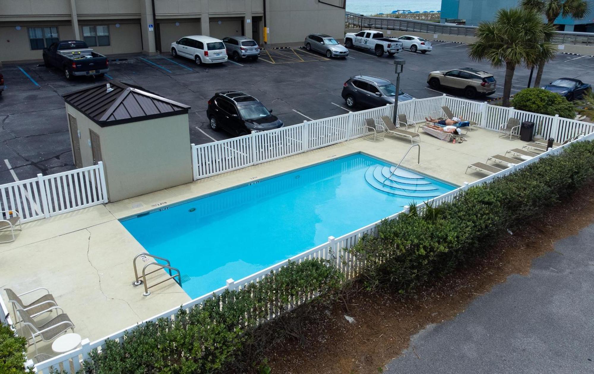 Emerald Towers West 1006 - Breezy Beachcomber Fort Walton Beach