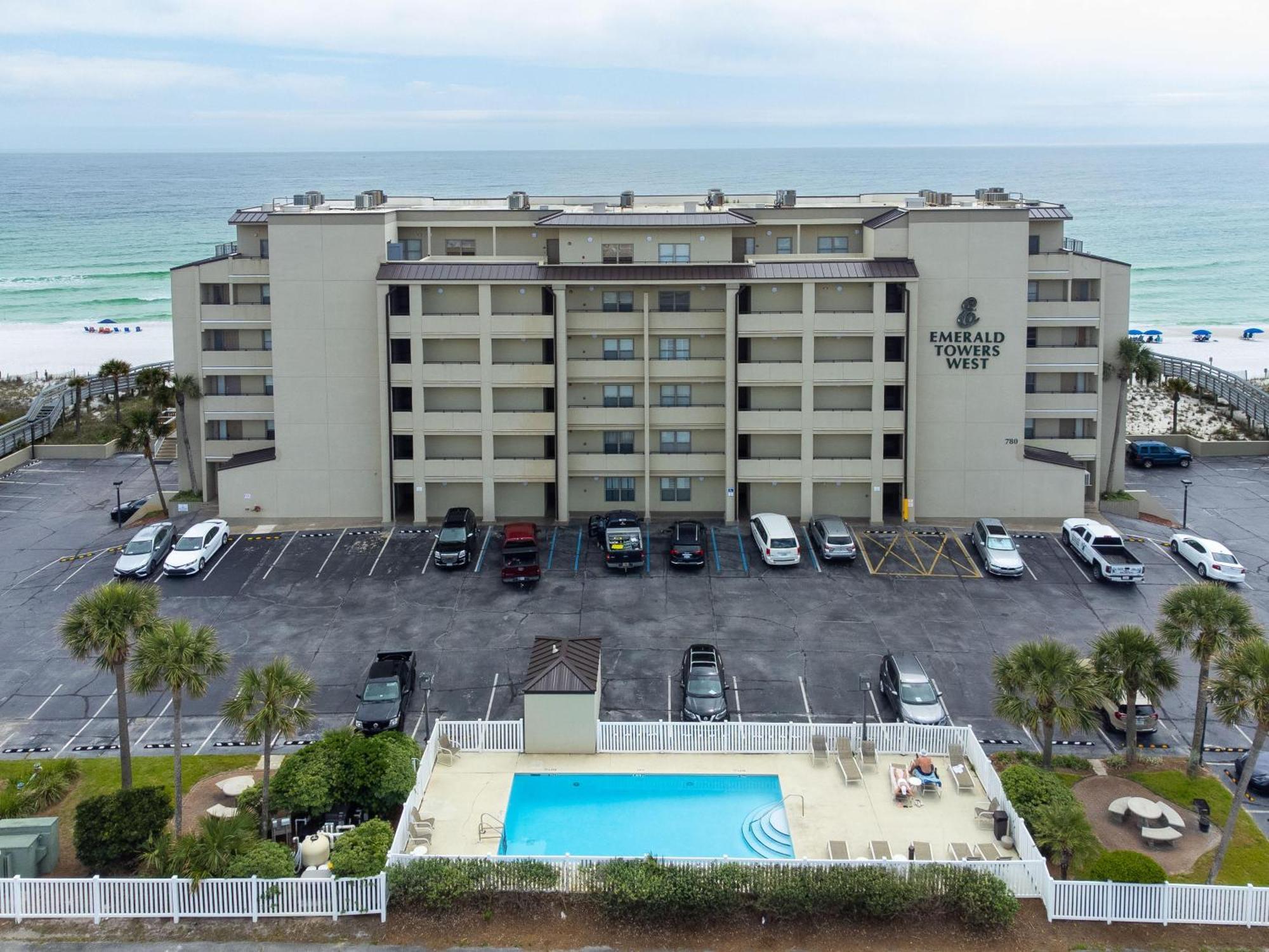 Emerald Towers West 1006 - Breezy Beachcomber *
