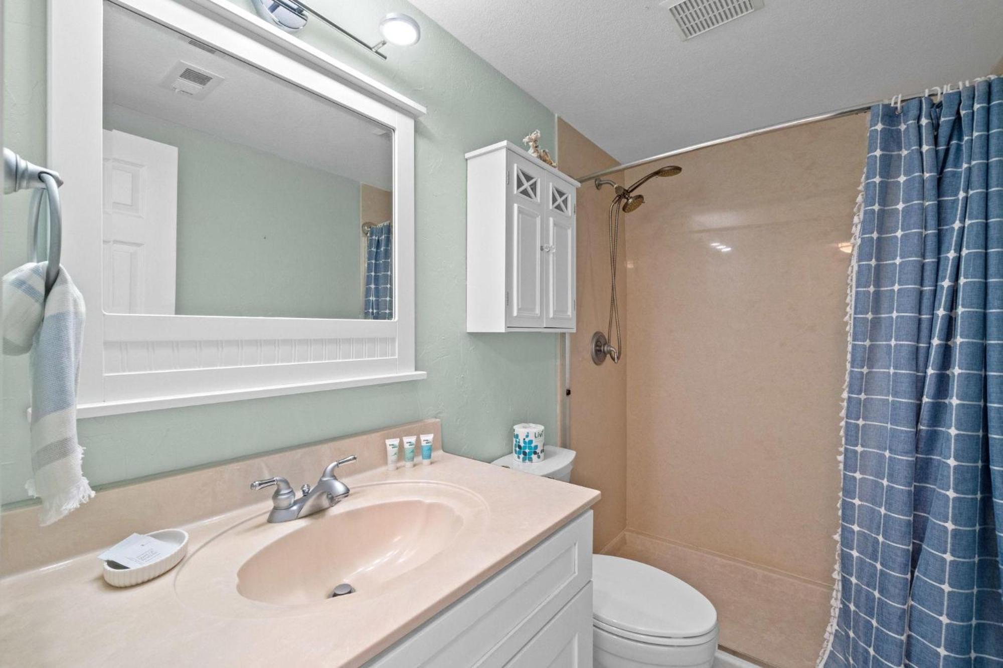 Emerald Towers West 1006 - Breezy Beachcomber