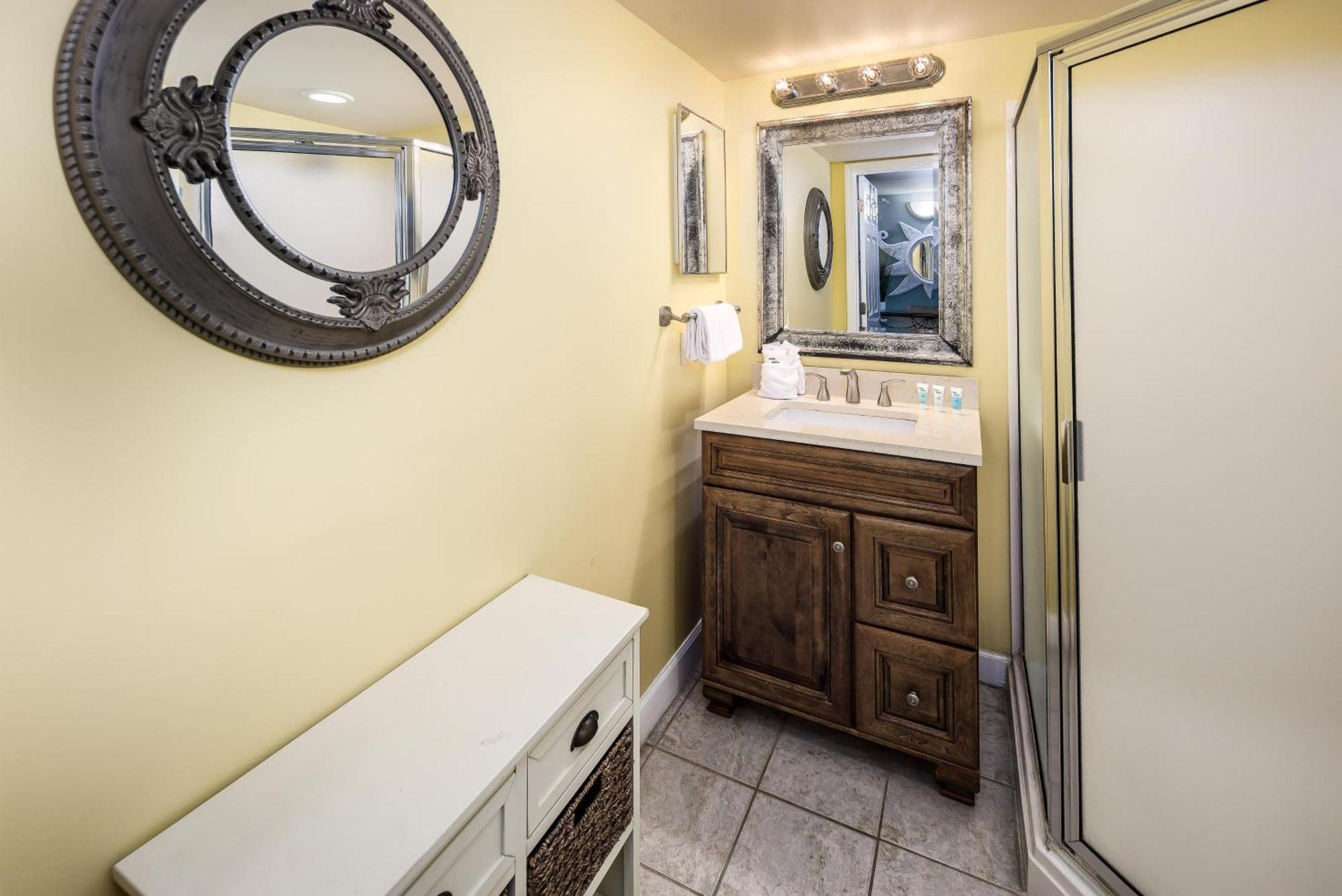 Pelican Isle 309 Apartment