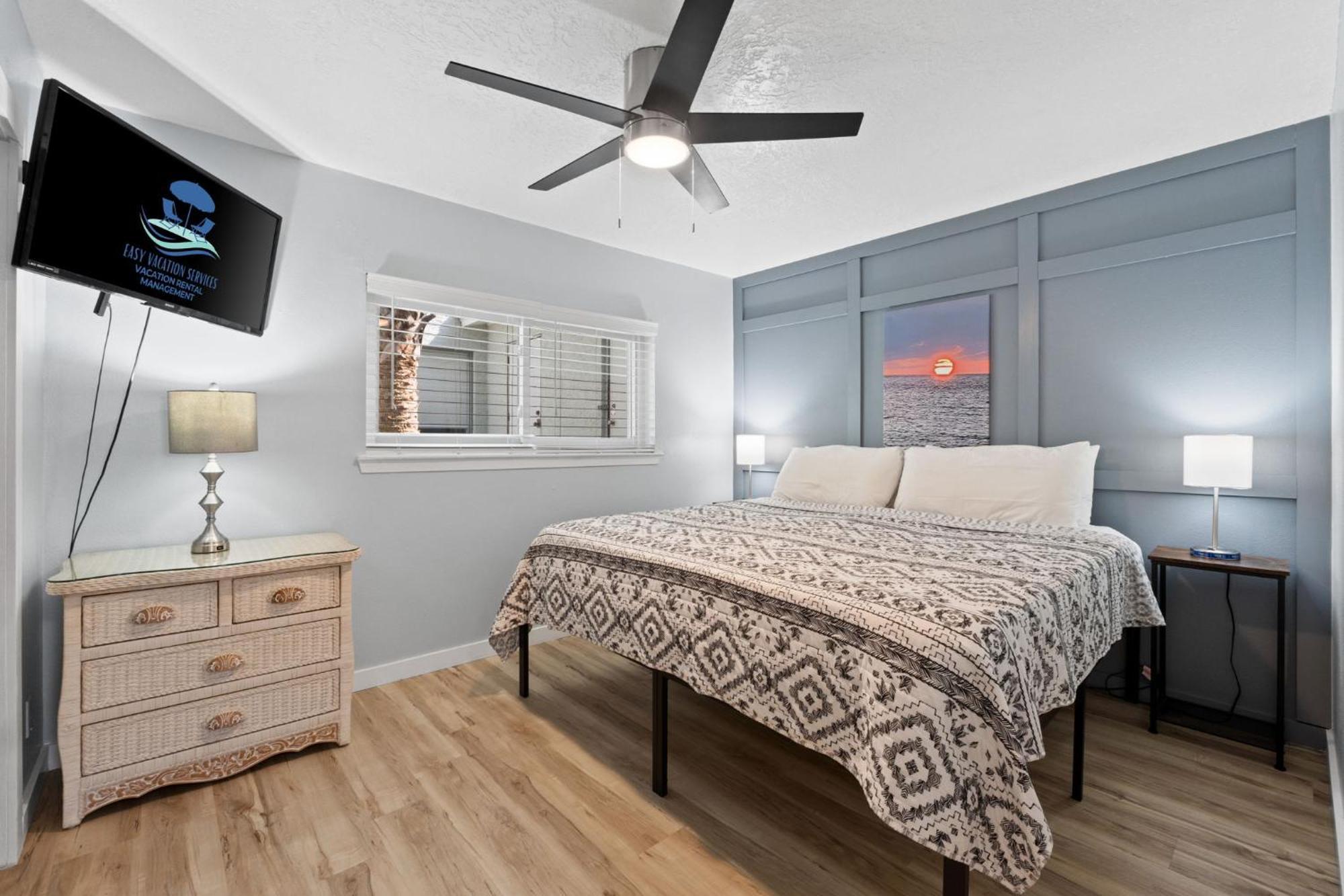 New! Walk 6! Dog Friendly, Free Activities Included! *