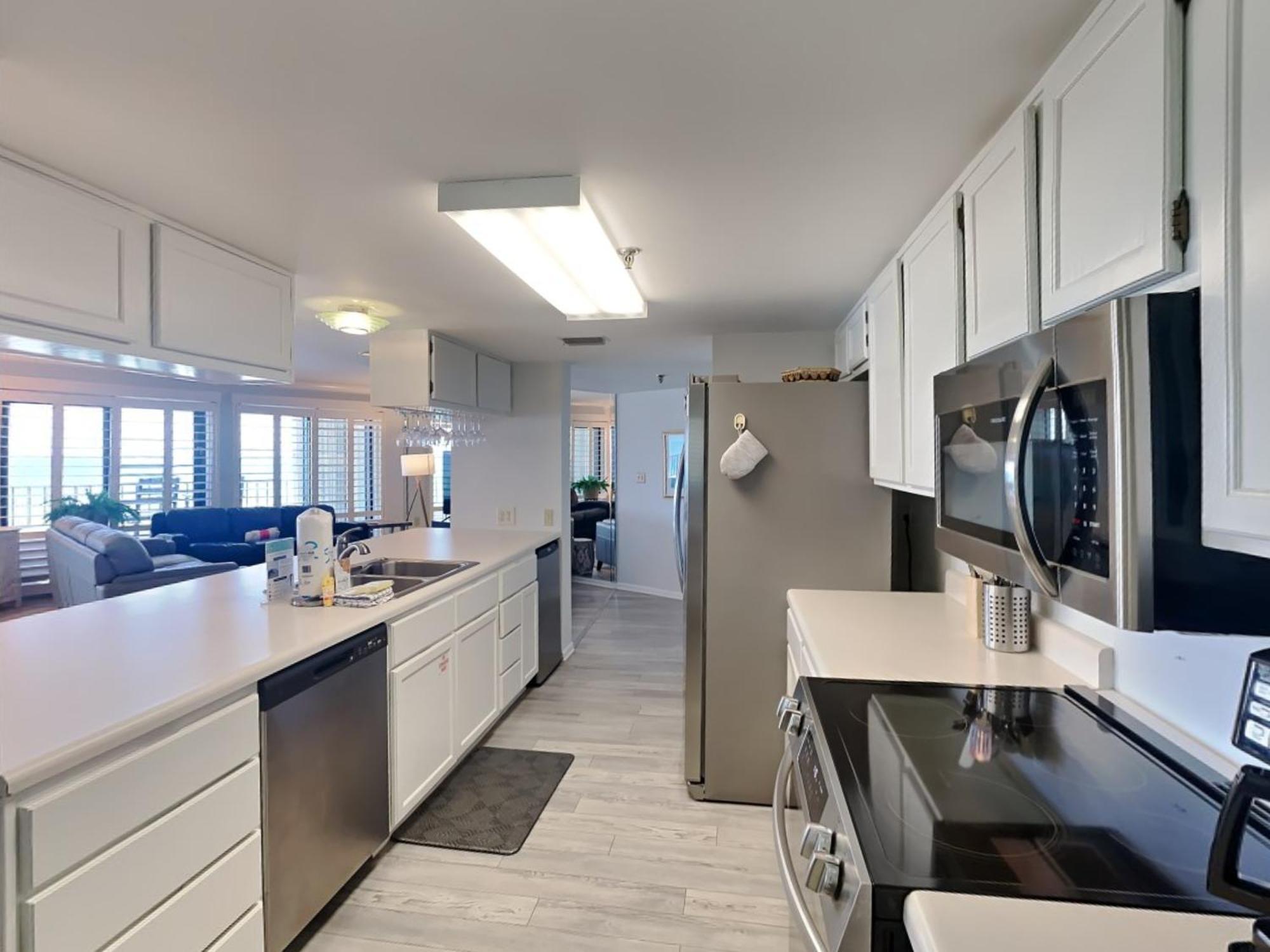 Surf Dweller 501 Apartment *