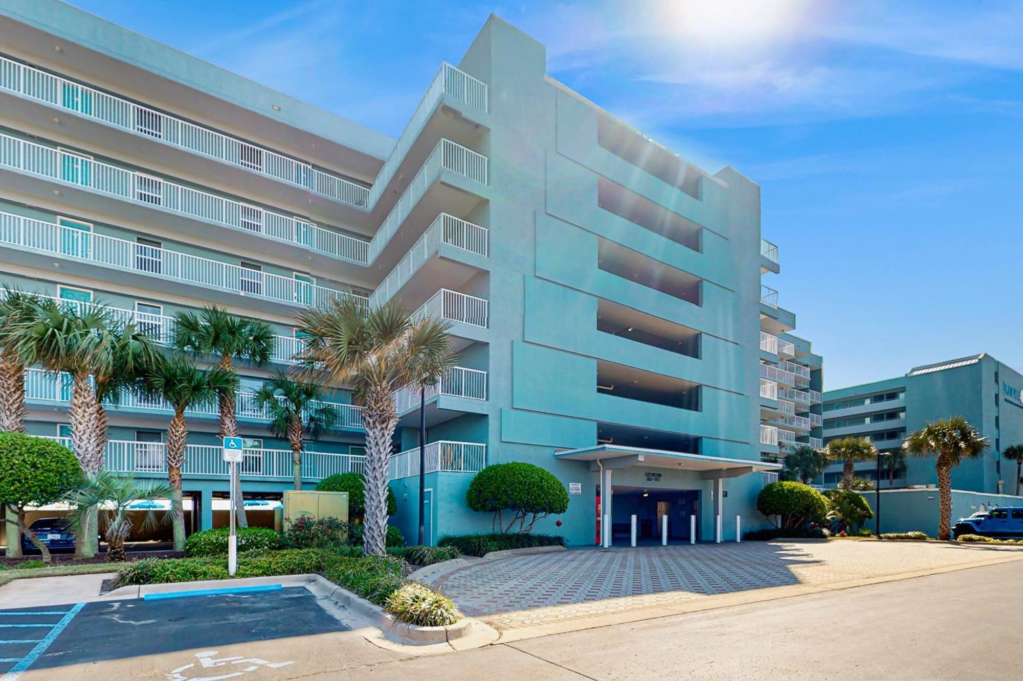 Islander E 5001 Apartment