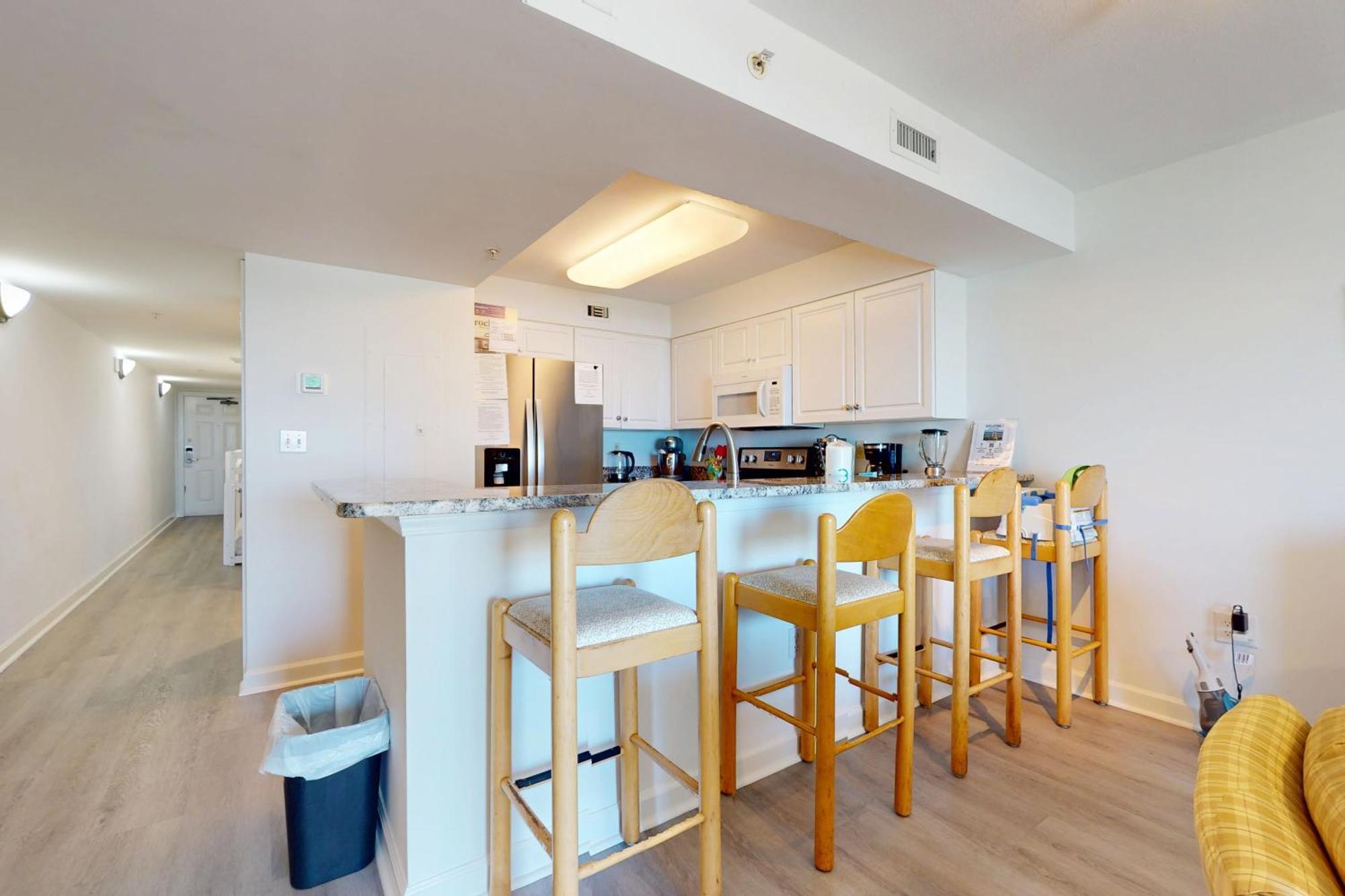 Apartment Pelican Isle 102 *