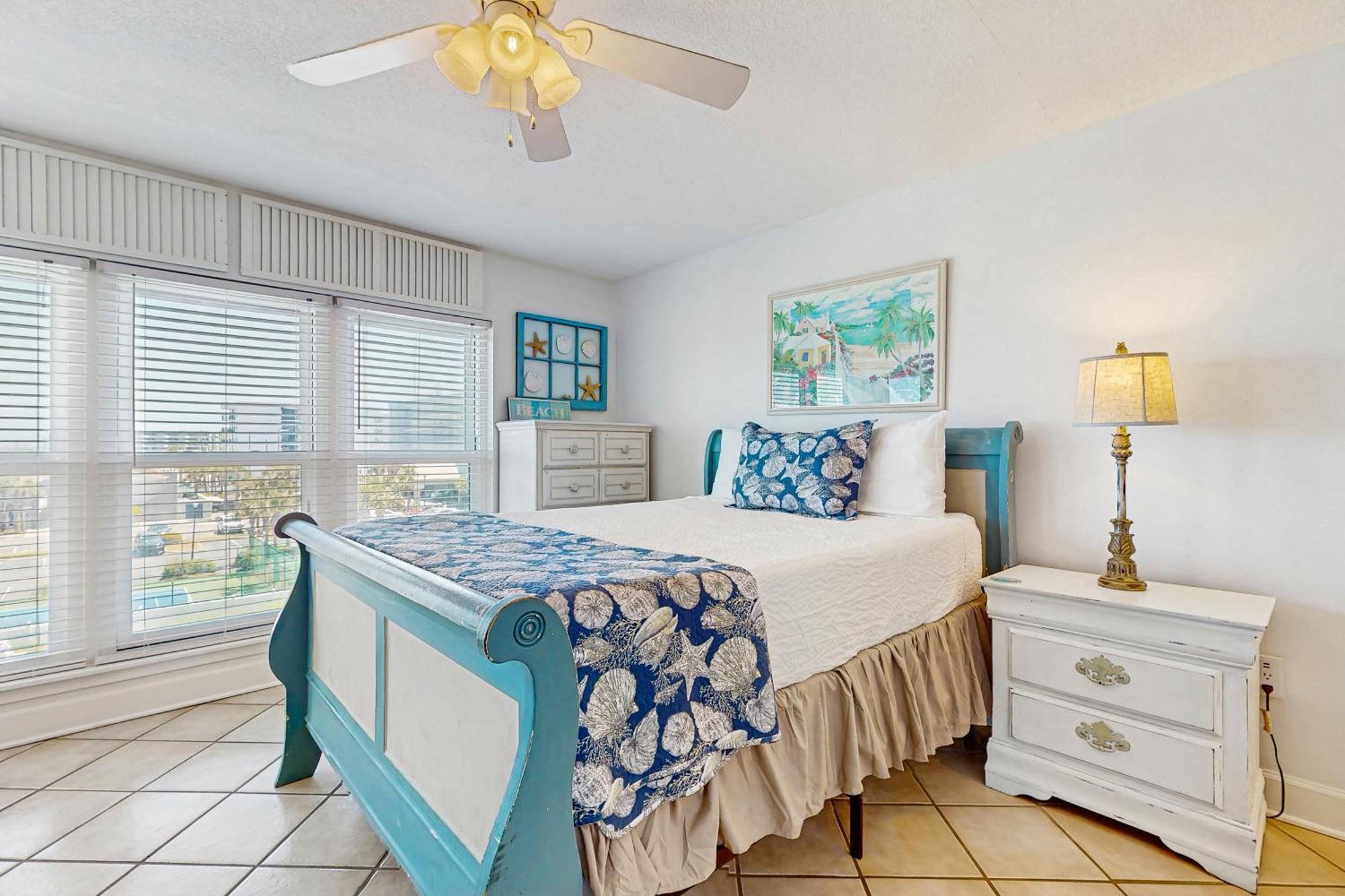 Apartment Emerald Isle 406 *