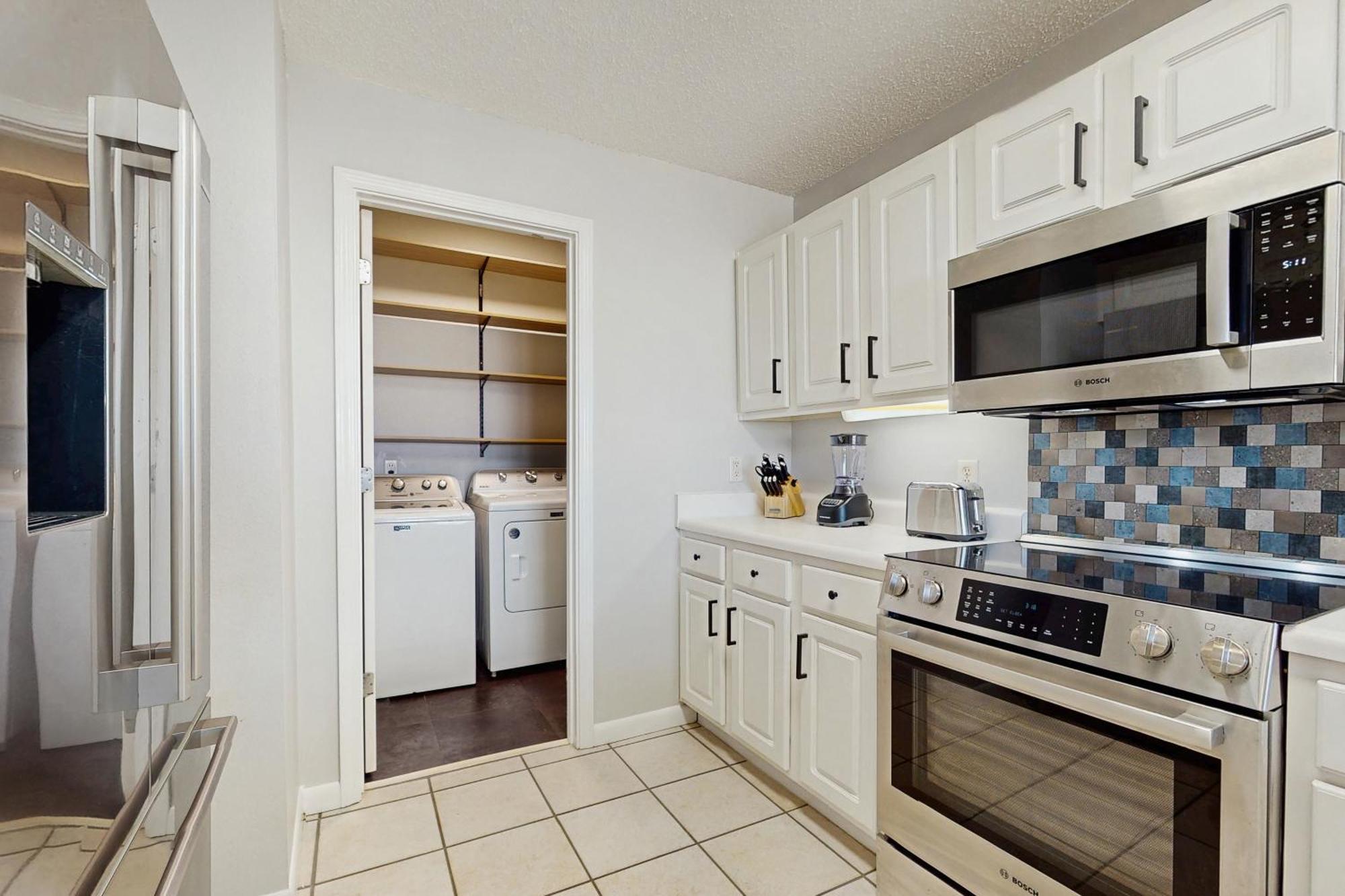 Apartment Palm Court Yacht Club 312-b - 2 Bed *