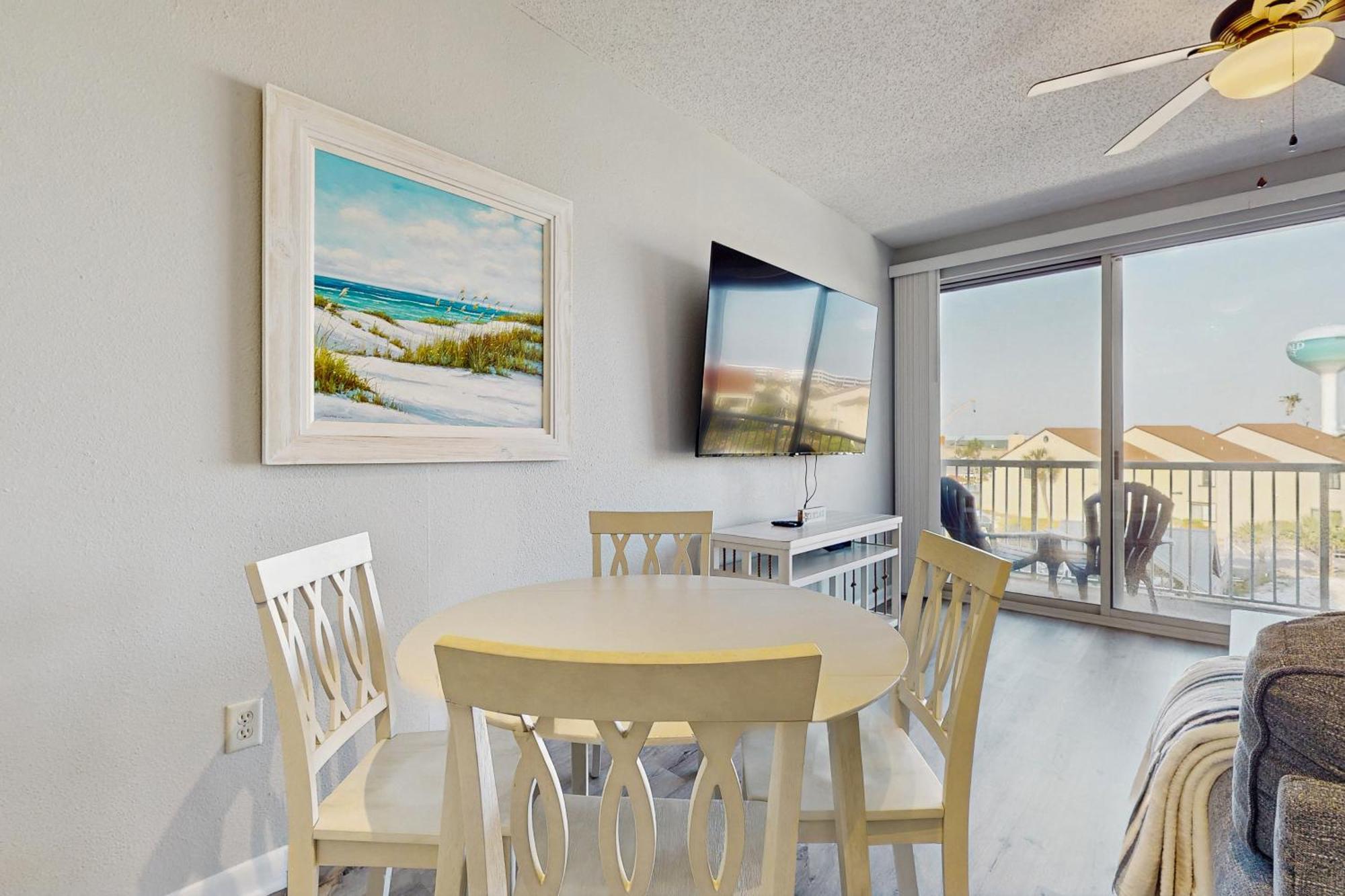 Palm Court Yacht Club 312-b - 2 Bed Apartment *