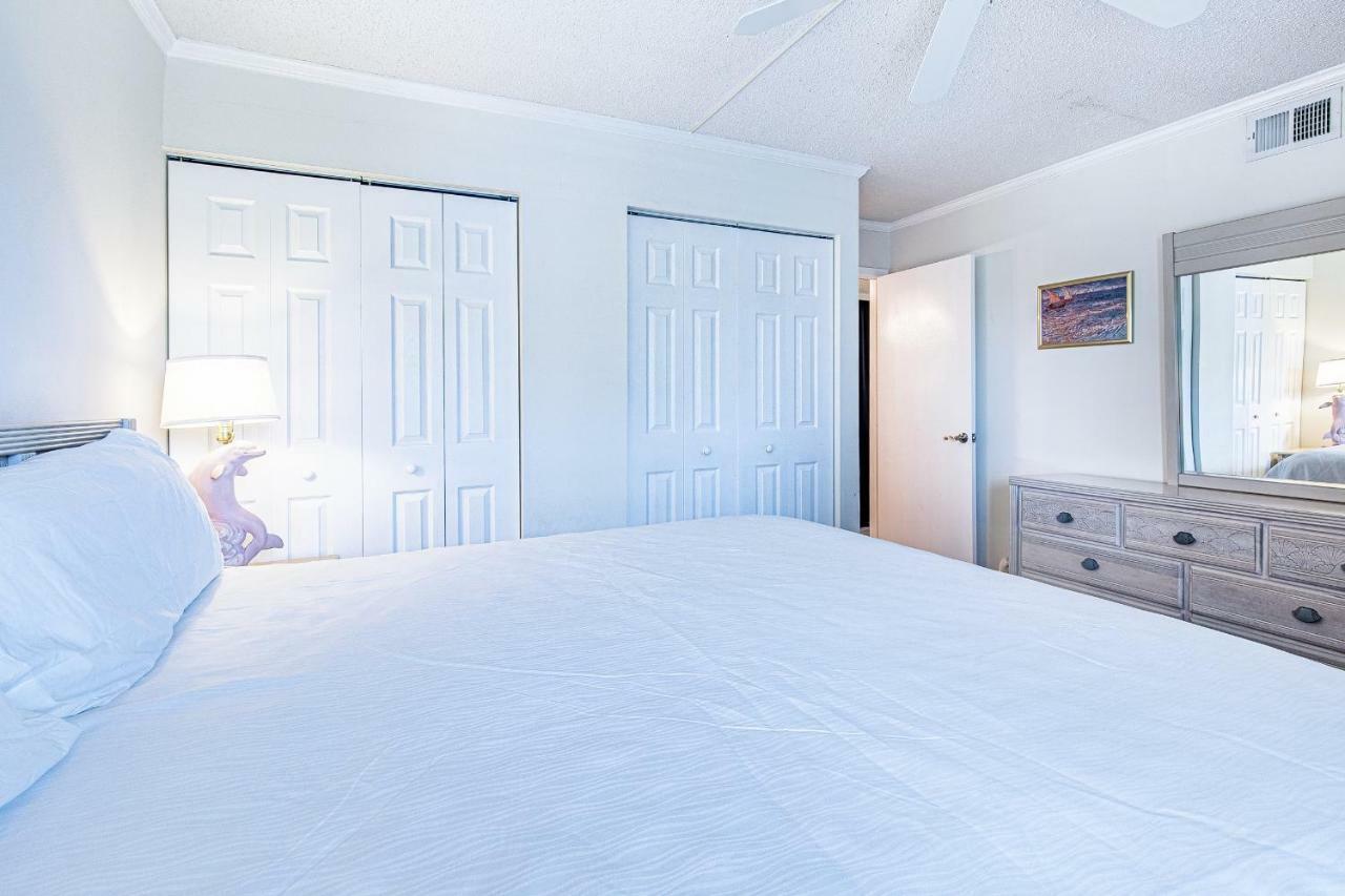 Apartment Emerald Isle 210 By Realjoy
