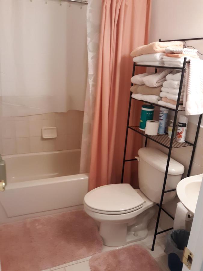 A Touch Of Madagascar In Walton With Heating Pool *