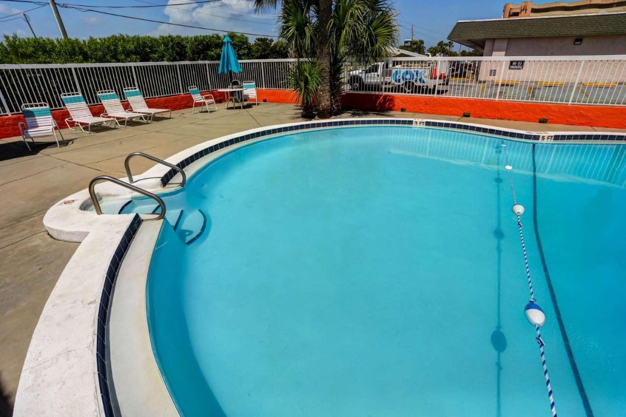 Tropical Isle #112 Fort Walton Beach