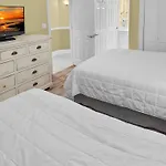 Smp 208 - Stunning 3 Bedroom Beachfront Condo!