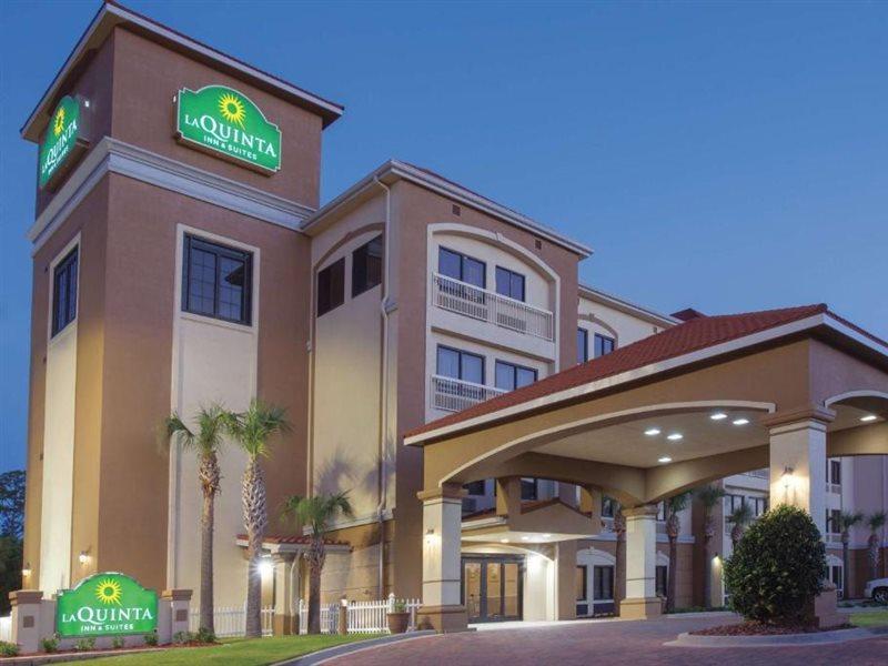 Hotel La Quinta By Wyndham Walton 3*