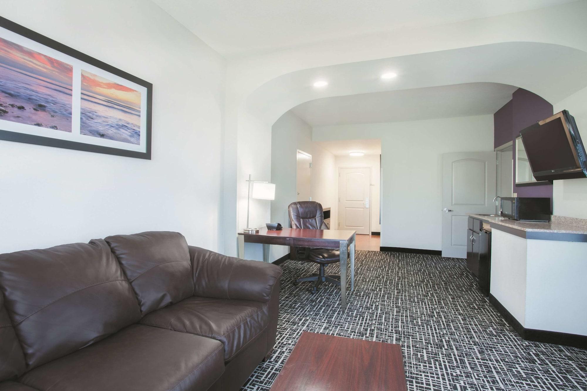 La Quinta By Wyndham Walton