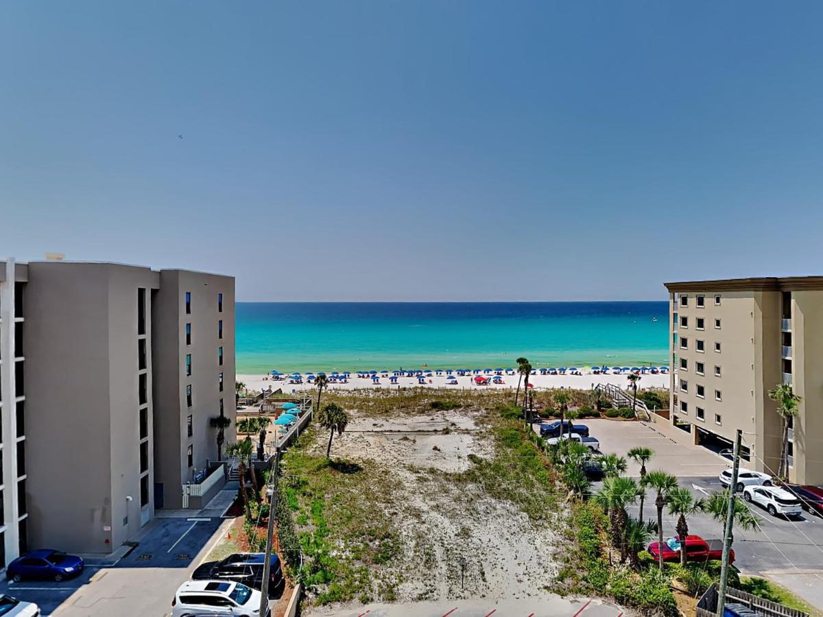 Apartment Emerald Isle #709 *