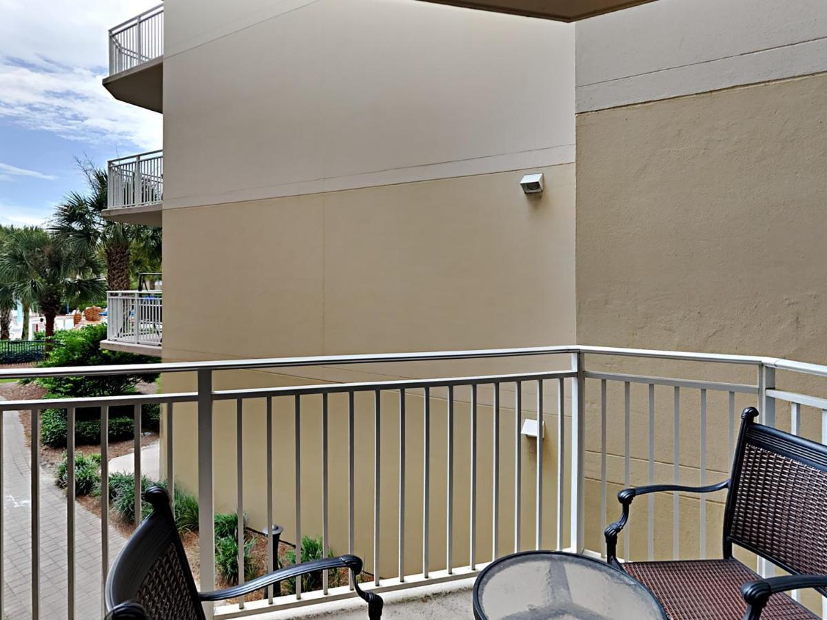 Apartment Waterscape A330 *