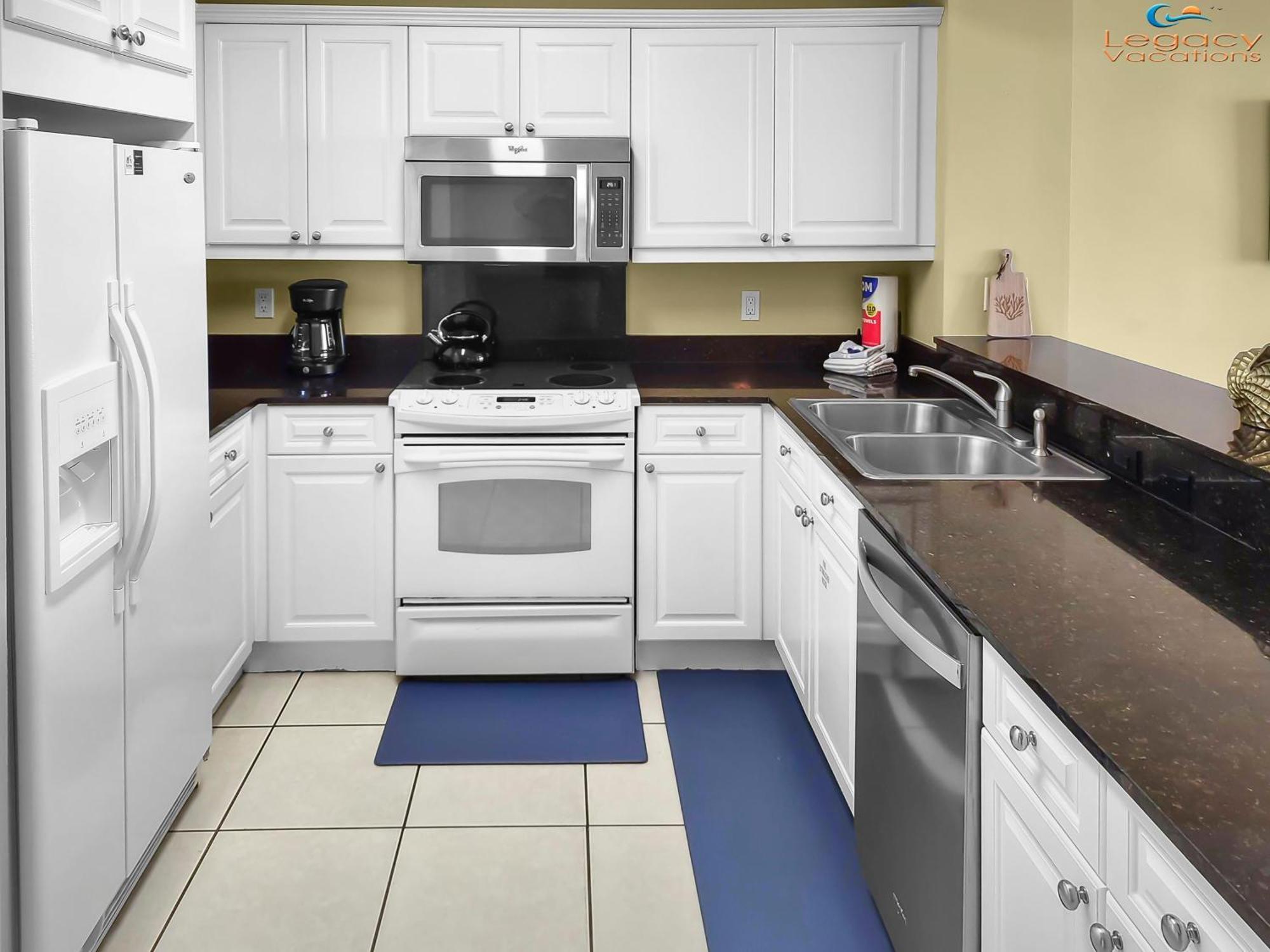 Holiday home Smp 208 - Stunning 3 Bedroom Beachfront Condo!