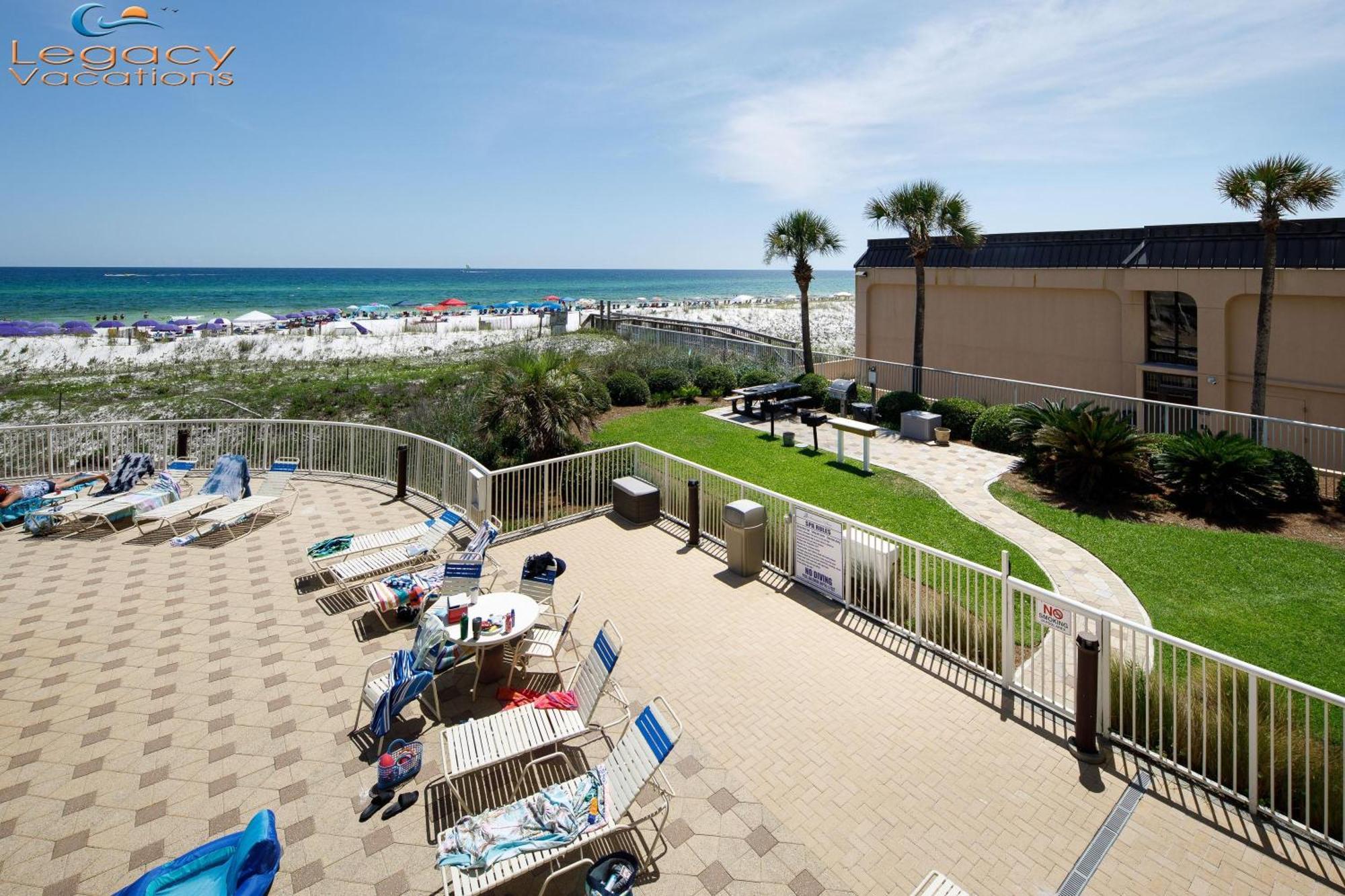 Smp 208 - Stunning 3 Bedroom Beachfront Condo! Holiday home *
