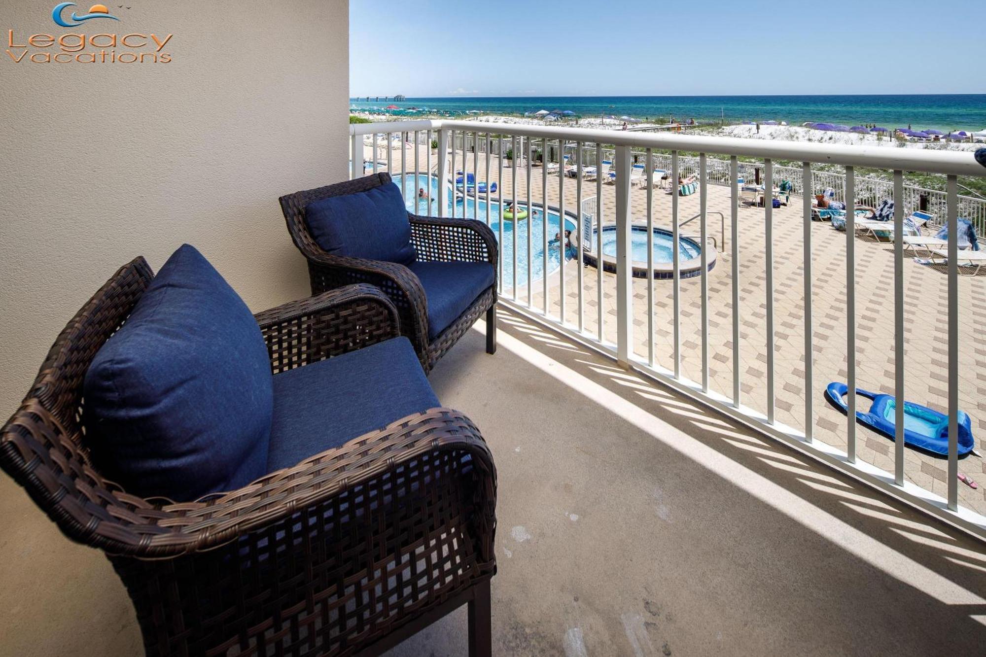 Holiday home Smp 208 - Stunning 3 Bedroom Beachfront Condo!