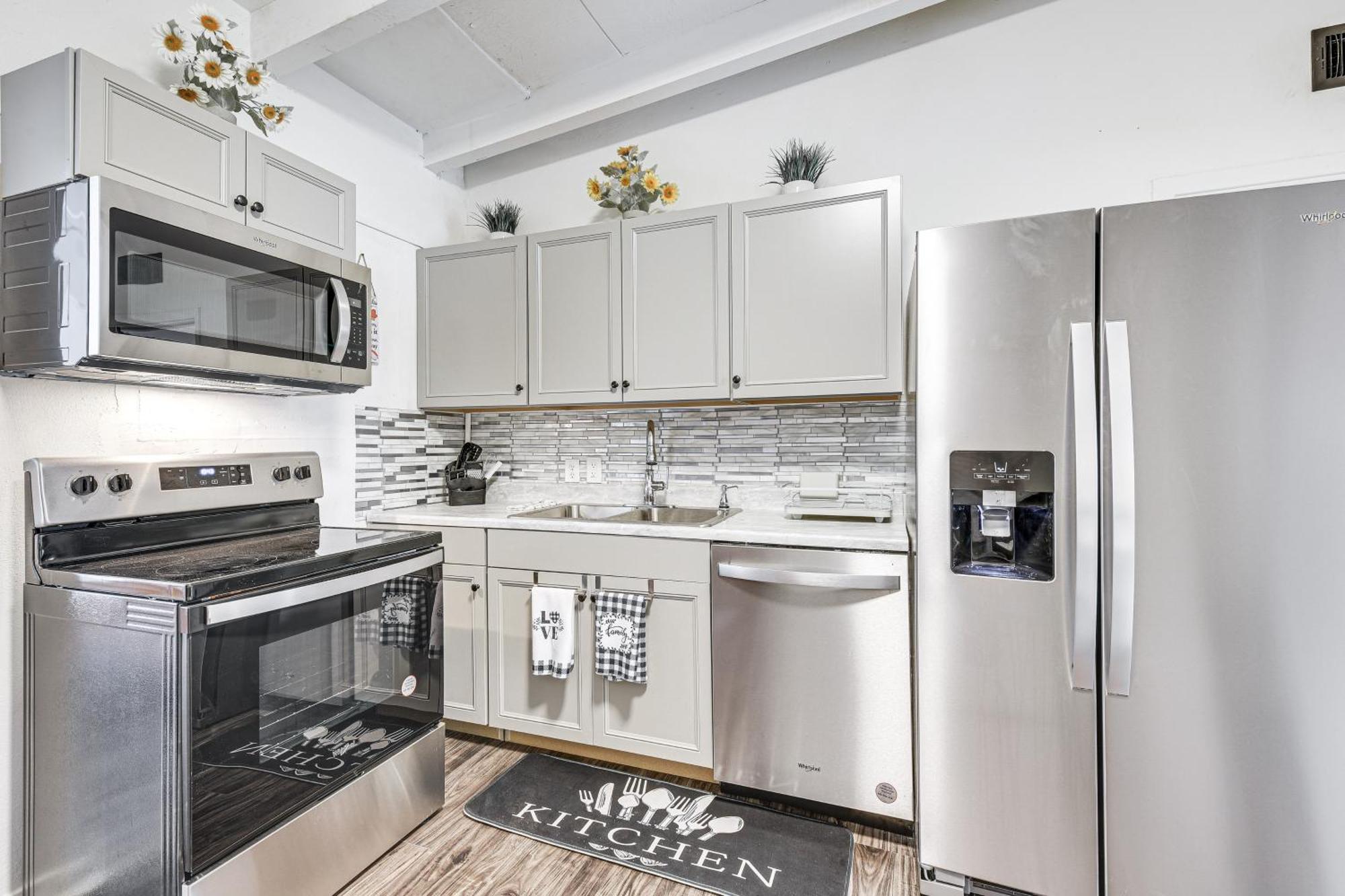 Walton Townhome Less Than 1 Mi To Downtown! Fort Walton Beach