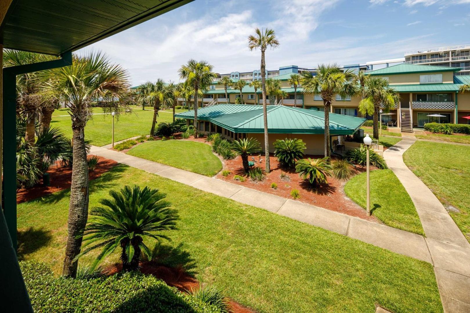 Holiday home Seaspray 106d