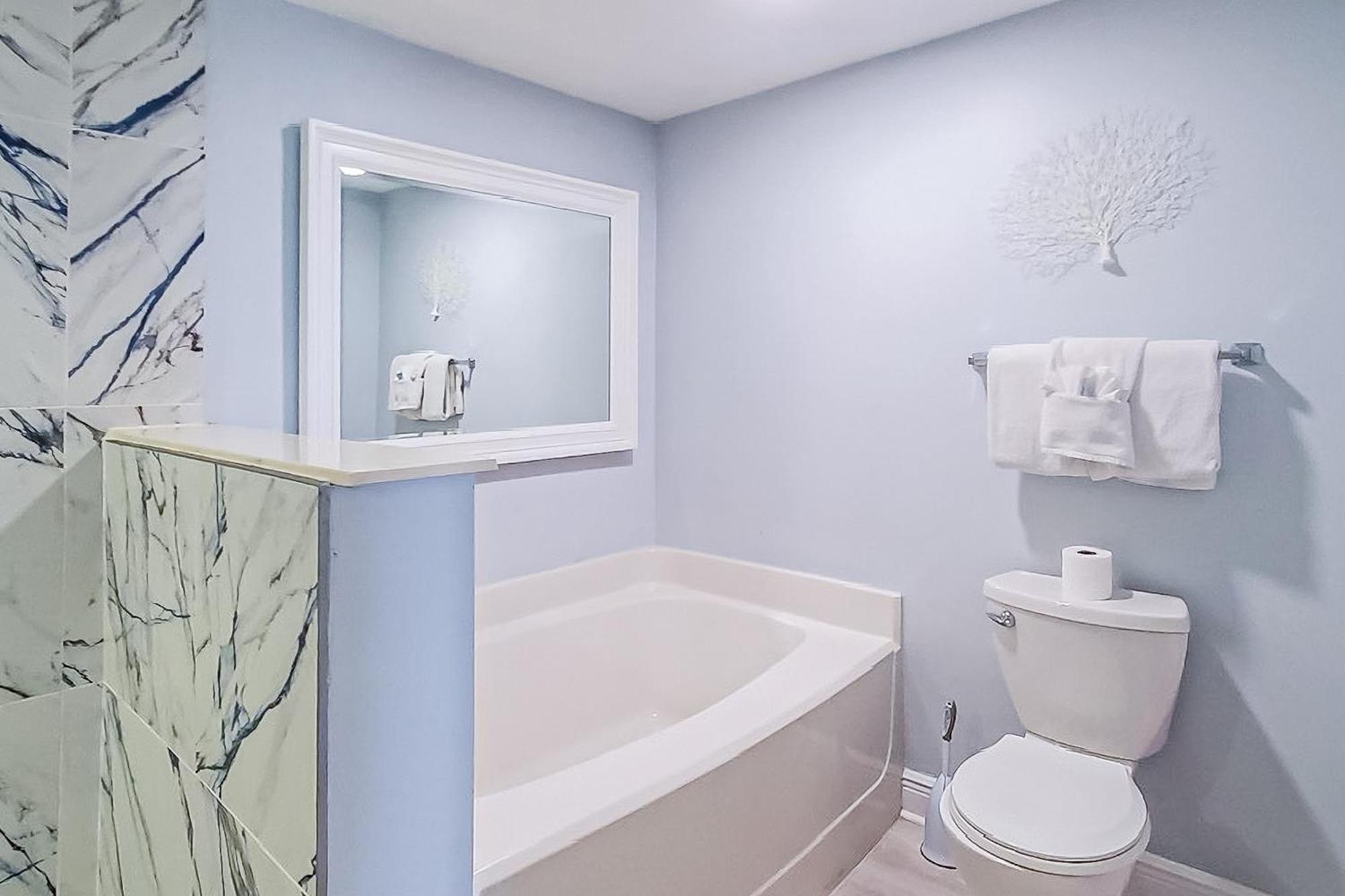 Apartment Water's Edge 312
