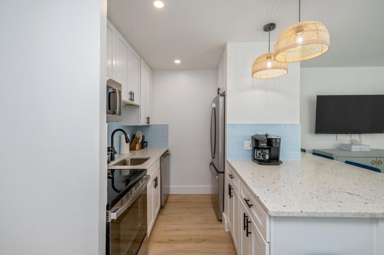 Beachfront With Pool Access Bluefish 6