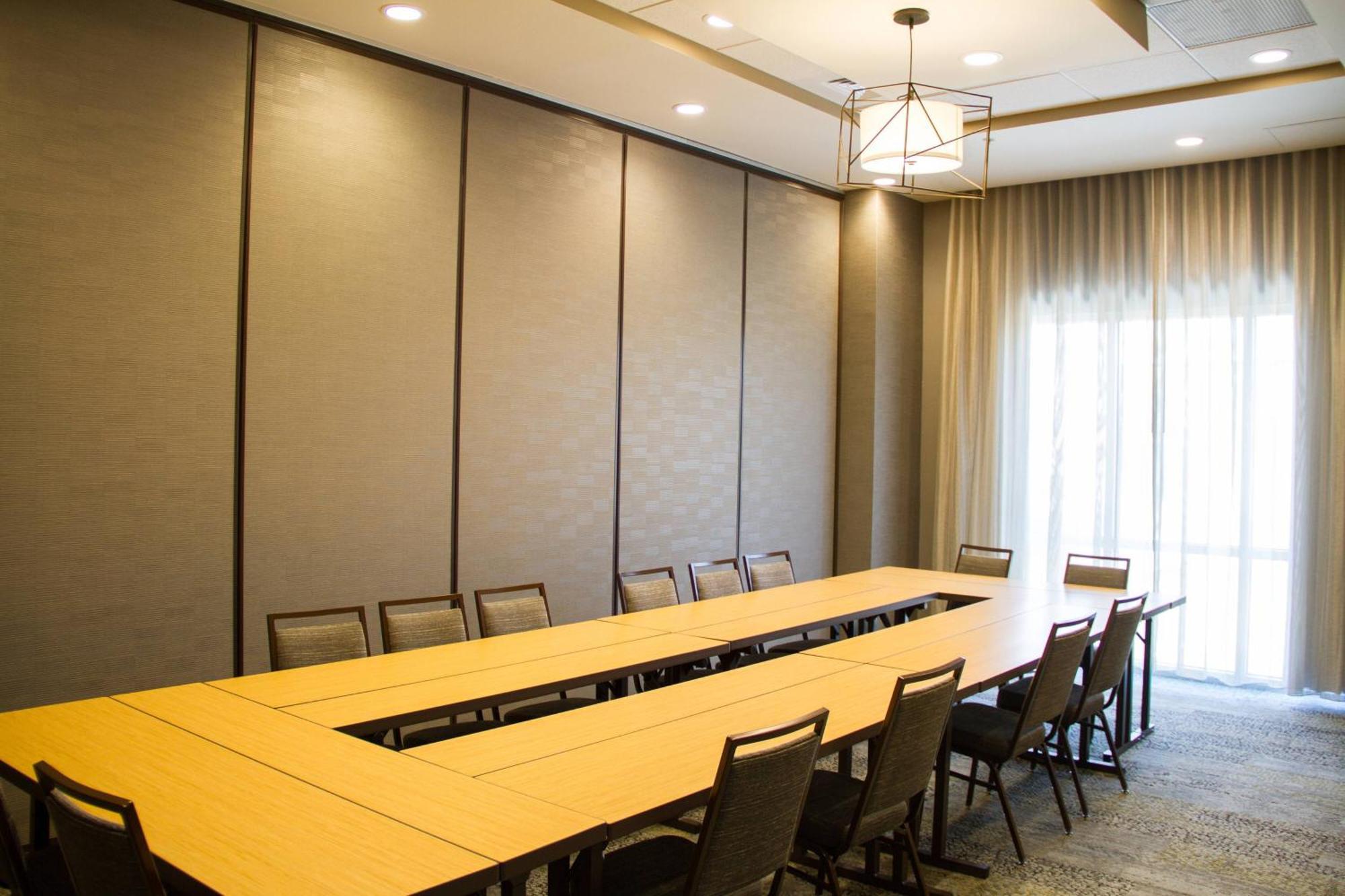 Courtyard By Marriott Walton Beach-west Destin Hotel 3*