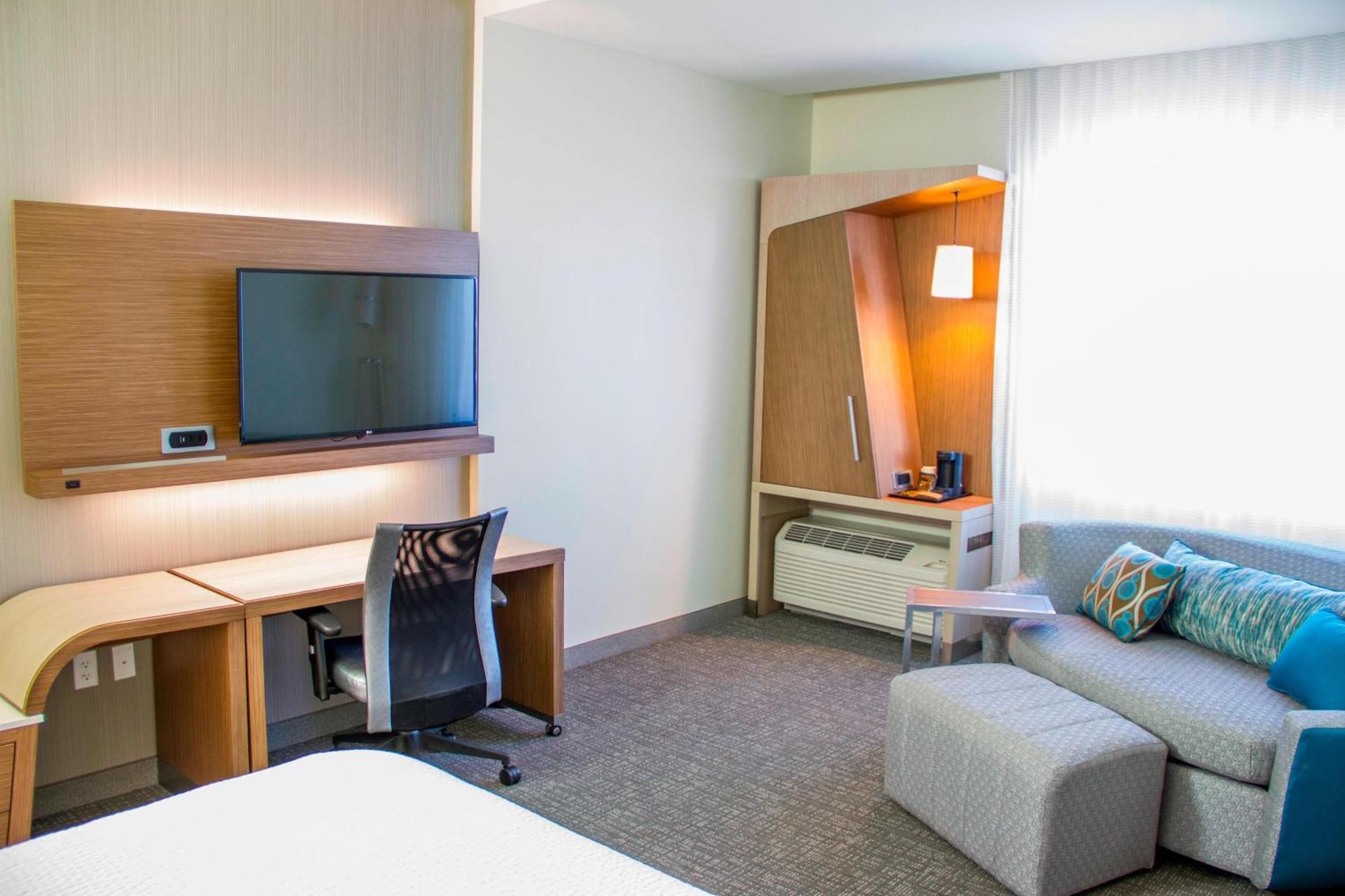 Courtyard By Marriott Walton Beach-west Destin