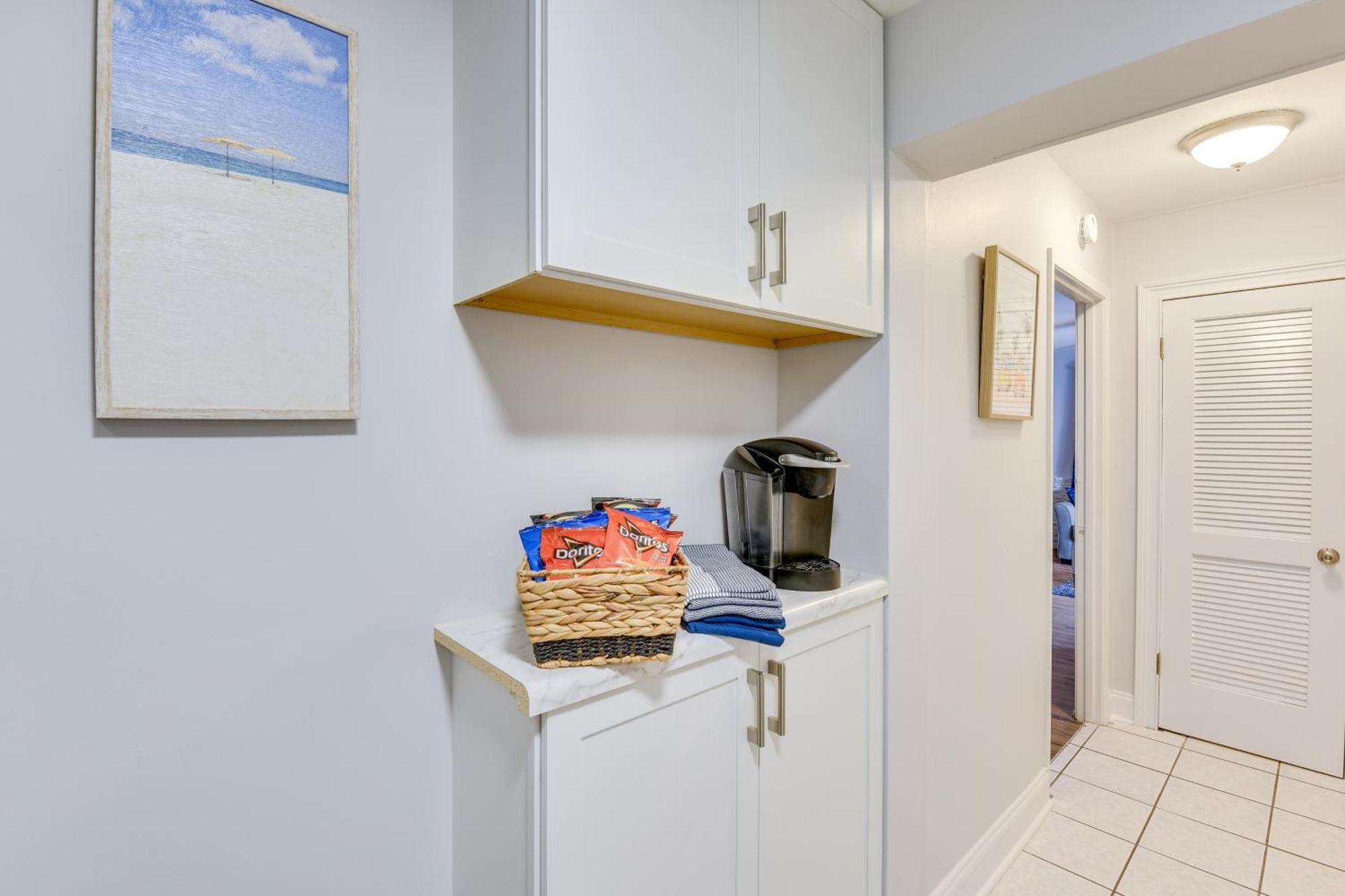 Apartment Walton With Private Hot Tub!