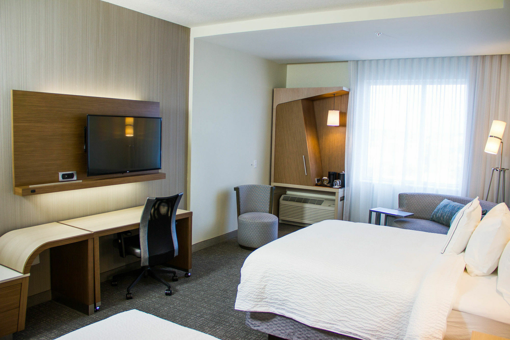 Courtyard By Marriott Walton Beach-west Destin